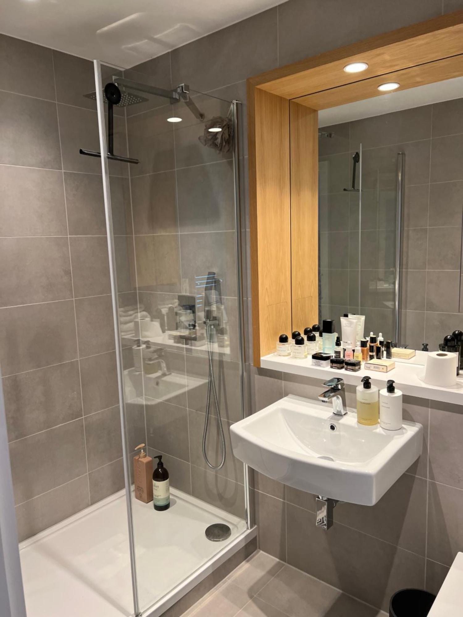 Mauger Heights Gazde/Camere de închiriat Londra